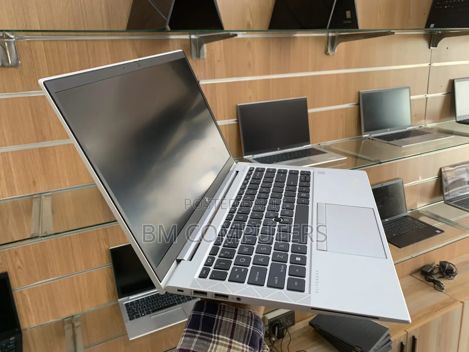 Laptop HP EliteBook 835 G7 8GB AMD Ryzen 5 SSD 256GB