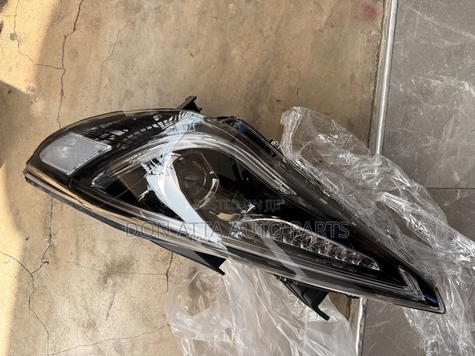  Hyundai Sonata 2011–2013 Spec Headlights Available