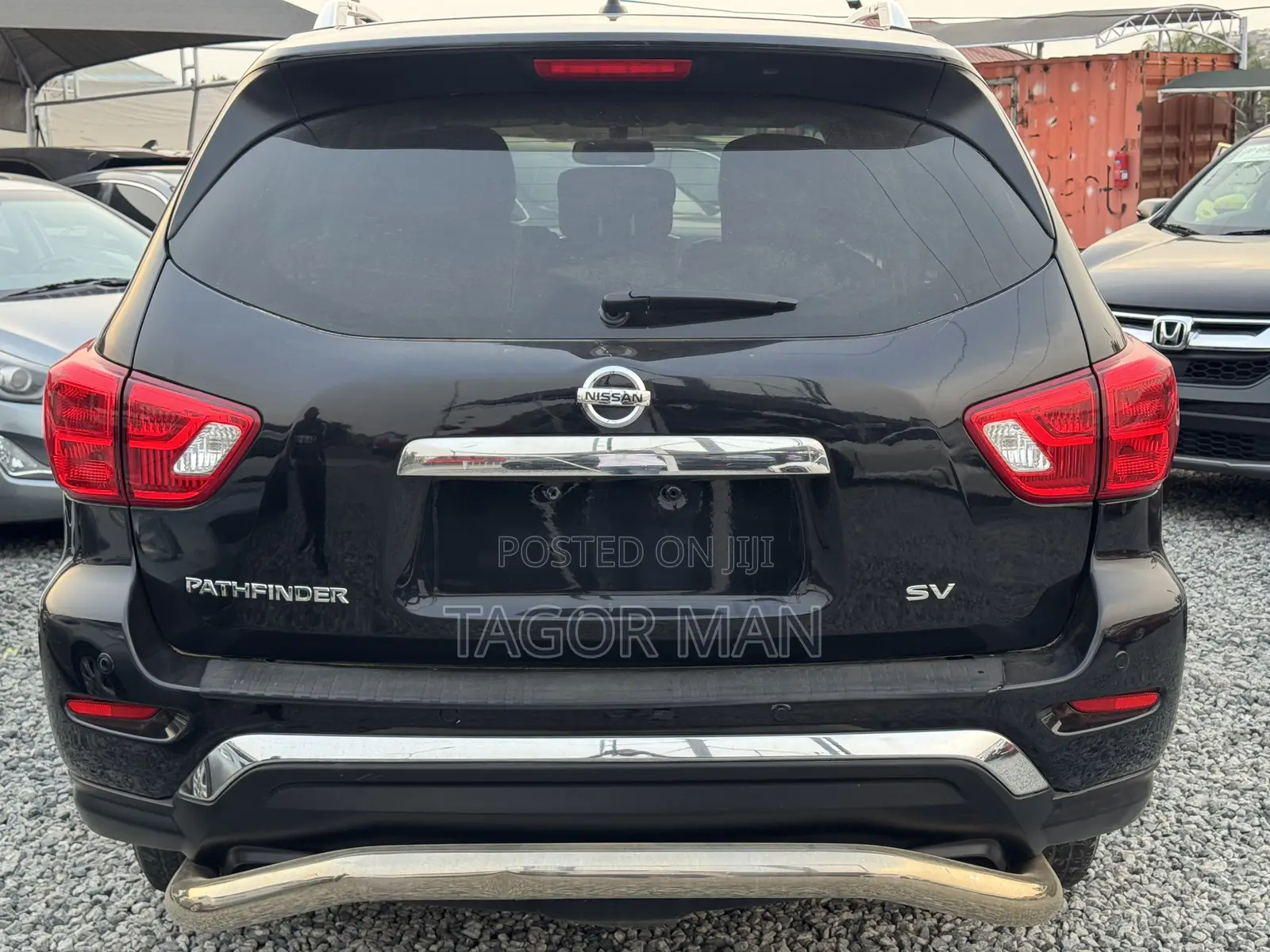 Nissan Pathfinder Platinum 4dr 4x4 (3.5L 6cyl) 2017 Black