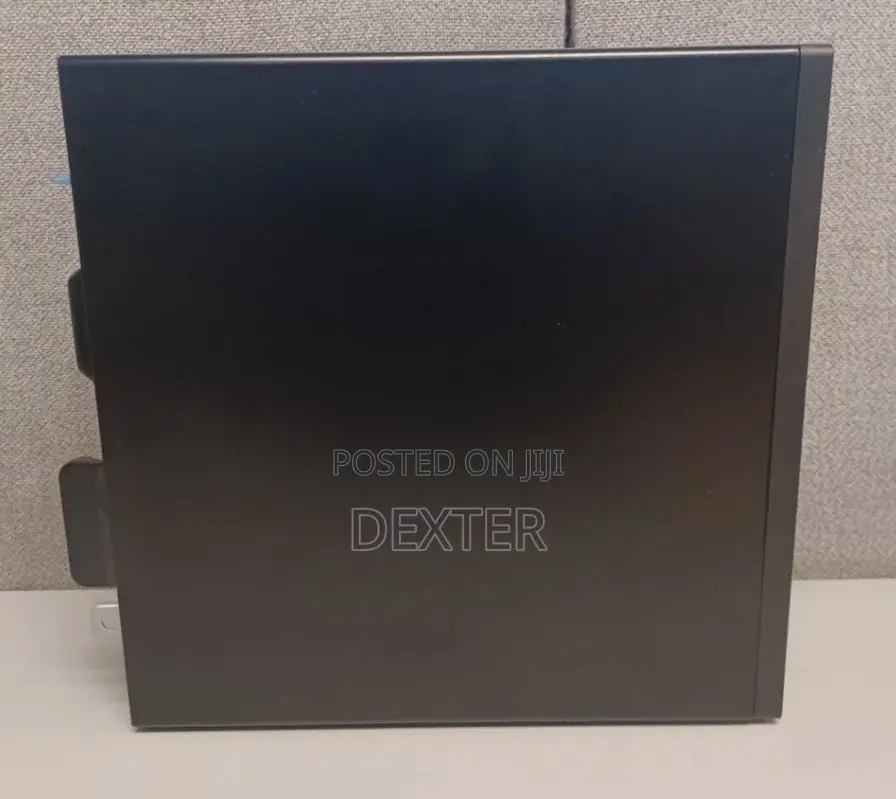 Desktop Computer Dell Optiplex 7090 16GB Intel Core i7 SSD 512GB