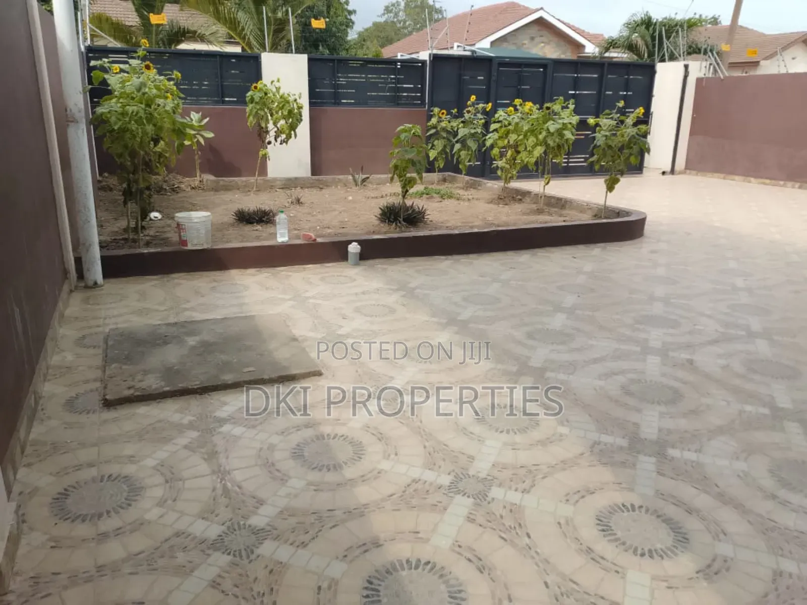 4bdrm House in Dki Properties, School Junction for rent