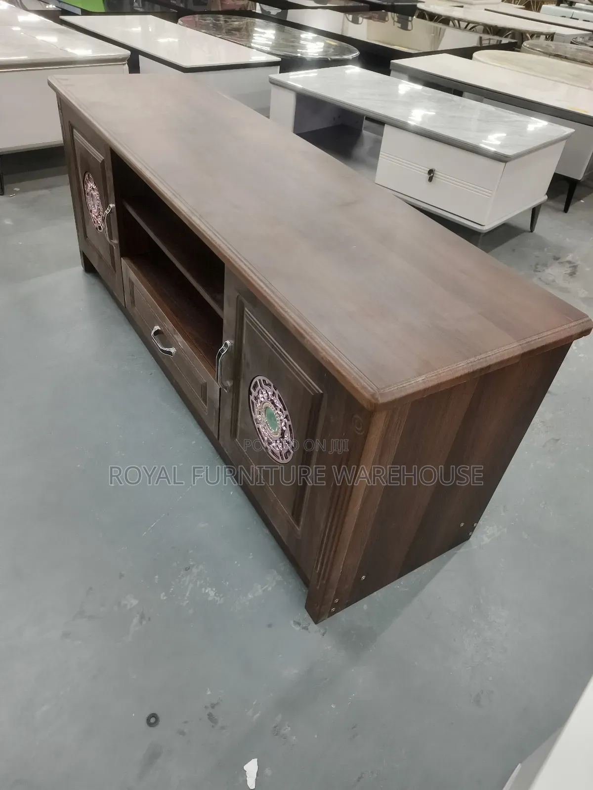 Television Console (Tv Stand ).