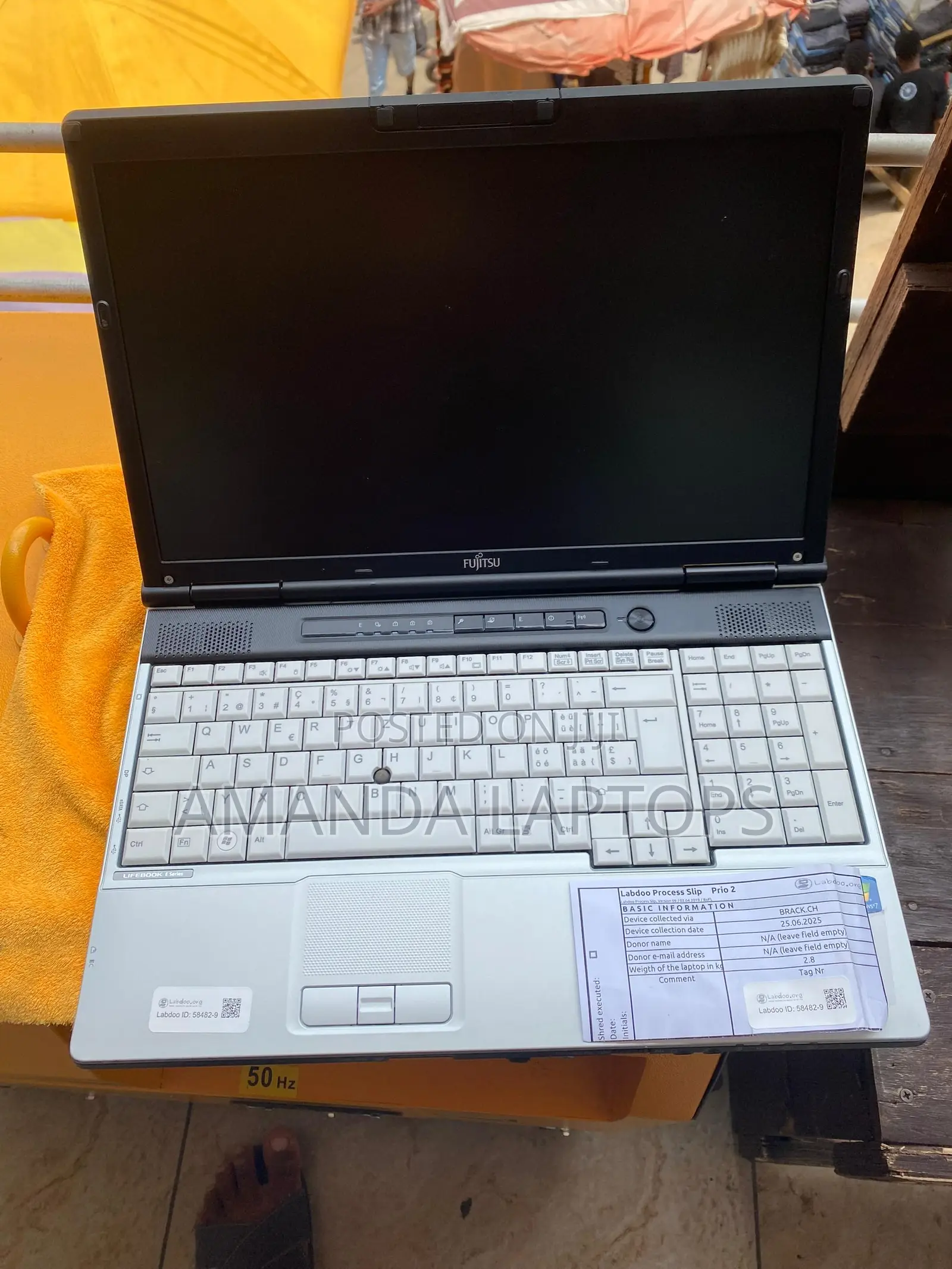 New Laptop Fujitsu Lifebook A1220 8GB Intel Core i3 HDD 320GB