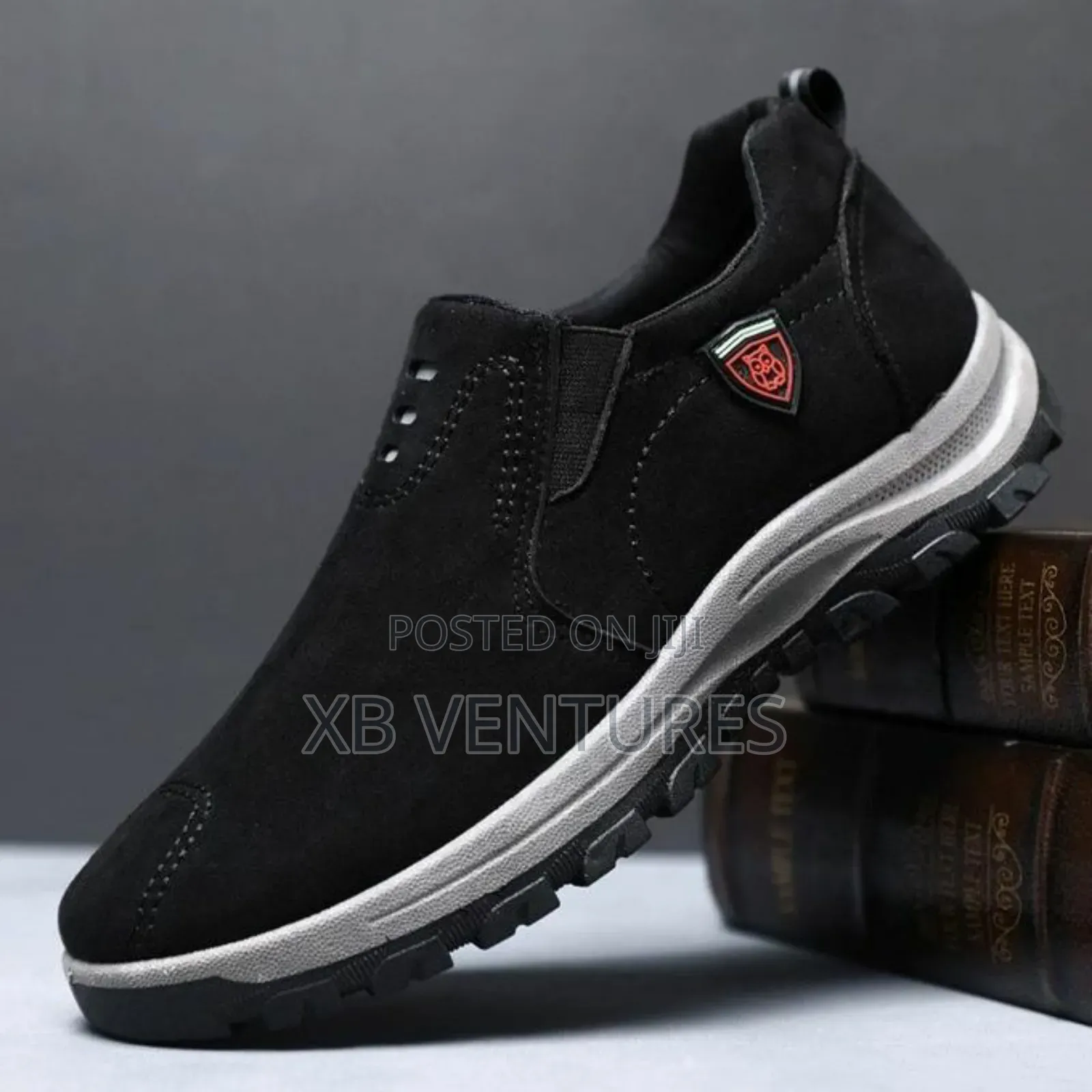Non-Slip Comfortable
Perfect Men Sneakers/Shoe