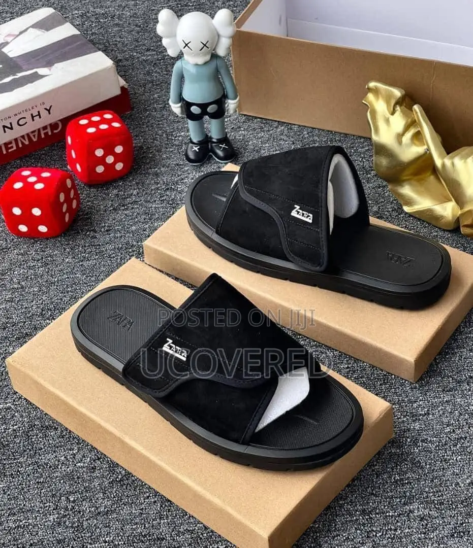 New Zara Suede Men’S Slippers