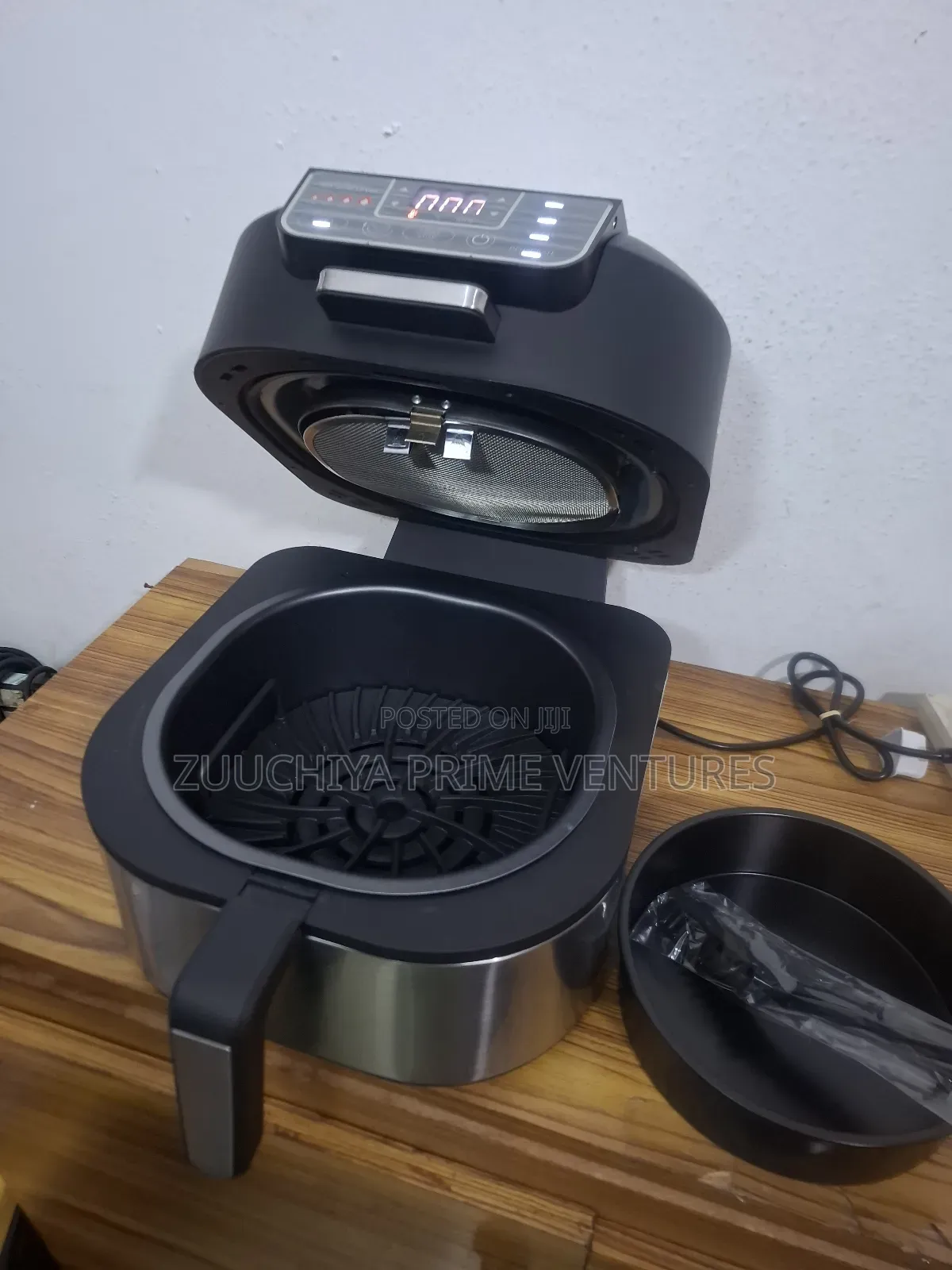 5.6 L Tower 5-in-1 Air Fryer With Smokeless Grill FROM UK