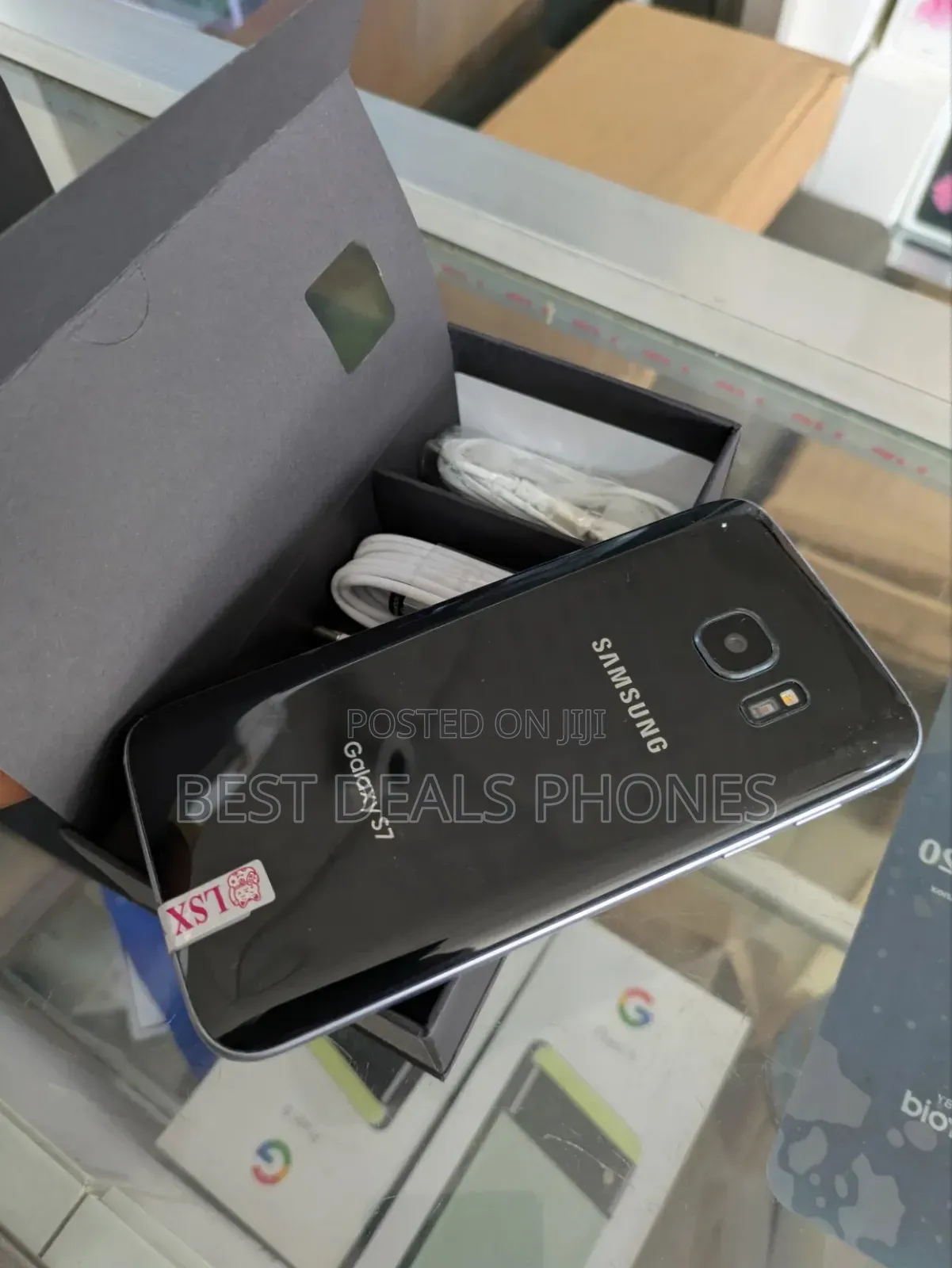New Samsung Galaxy S7 32 GB Black