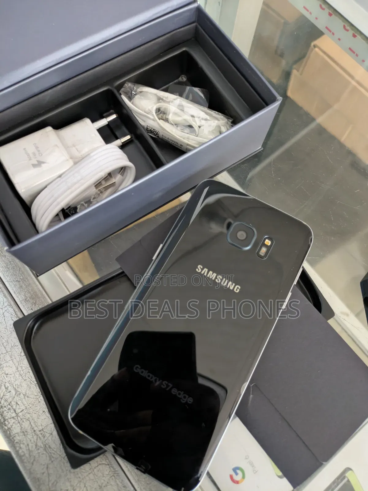 New Samsung Galaxy S7 32 GB Black