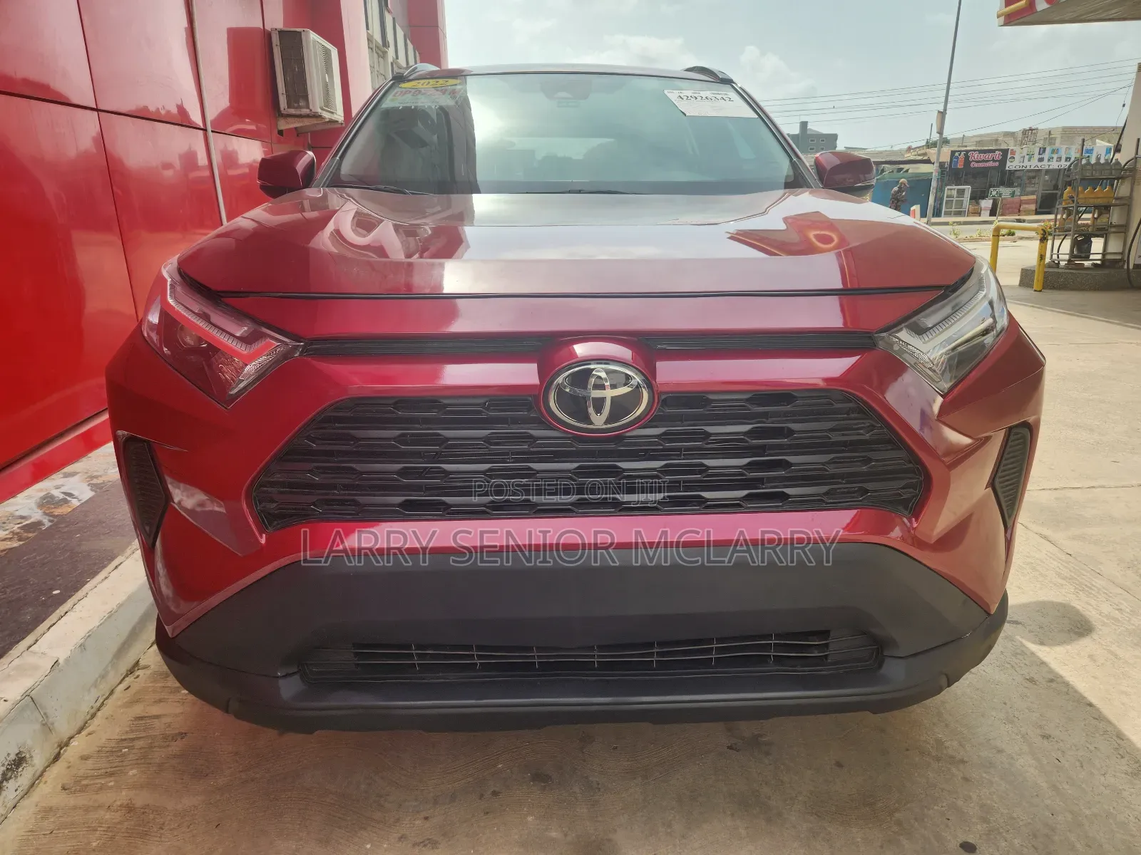 Toyota RAV4 XLE 2022 Red