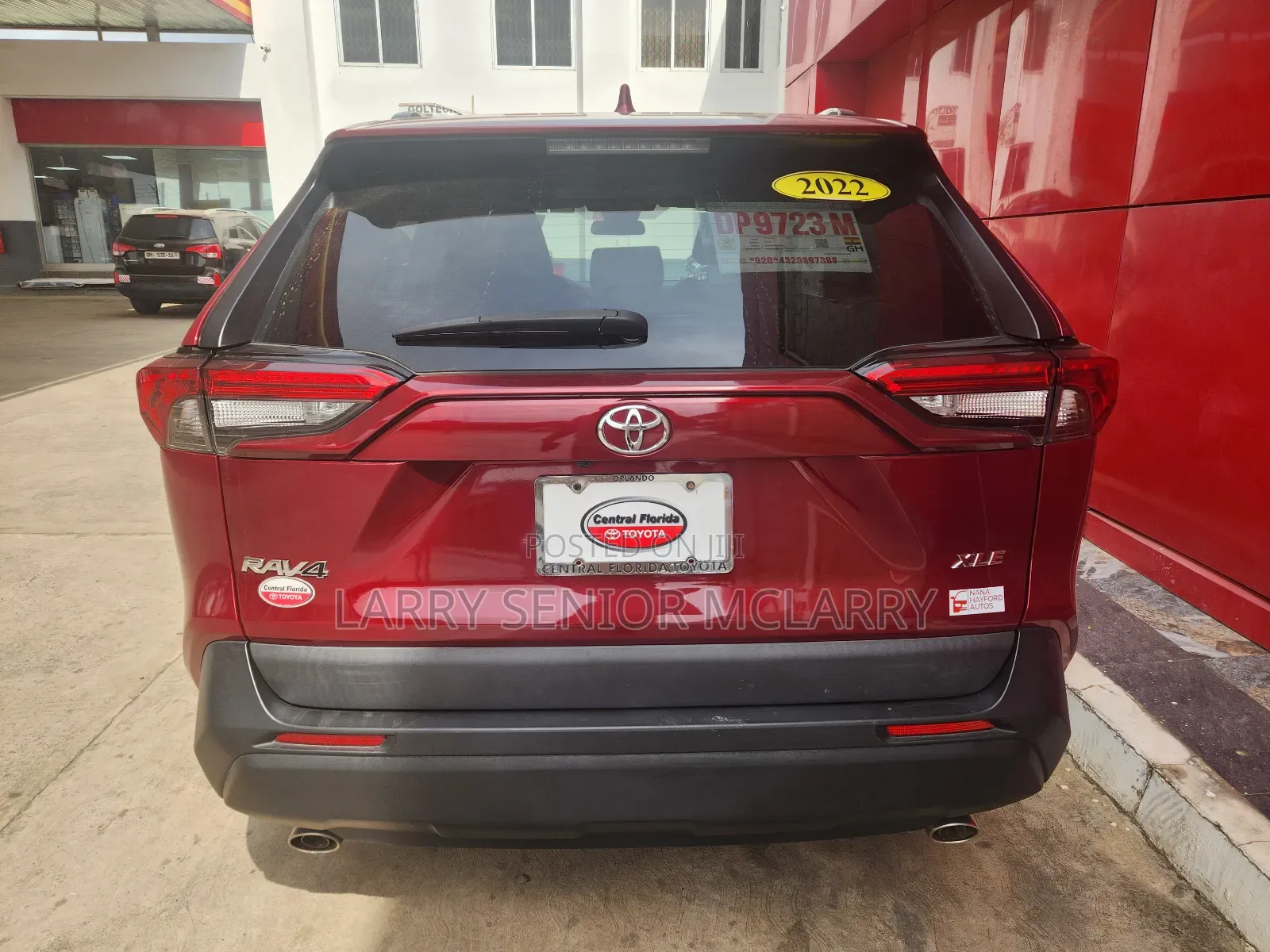 Toyota RAV4 XLE 2022 Red