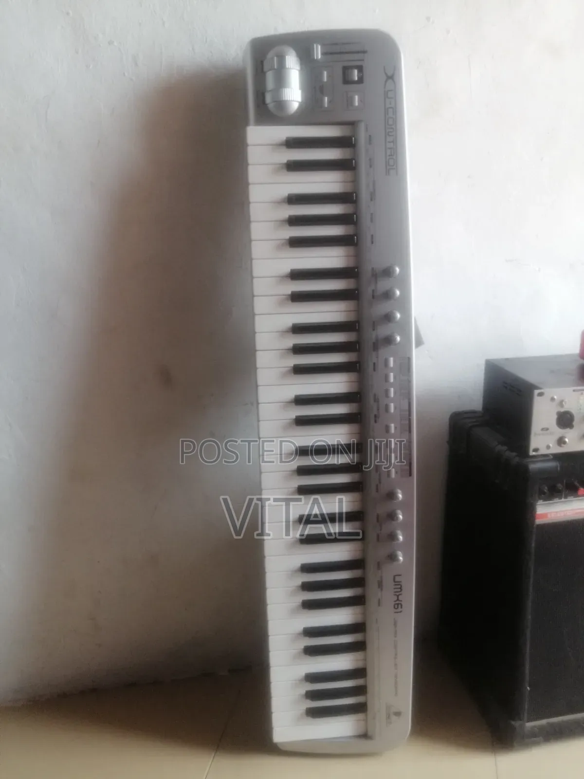 Behringer Umc 610