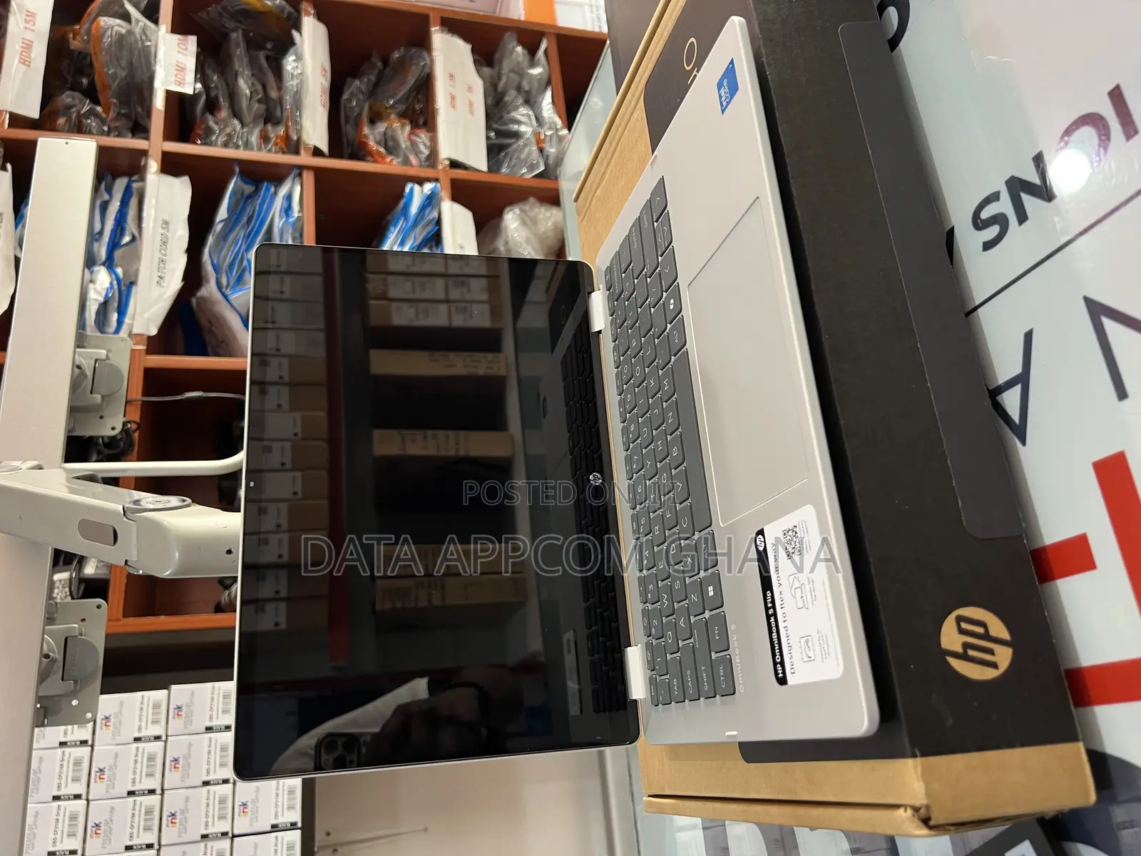 New Laptop HP OmniBook 5 Flip 14-fp0023dx 16GB Intel Core i7 SSD 512GB
