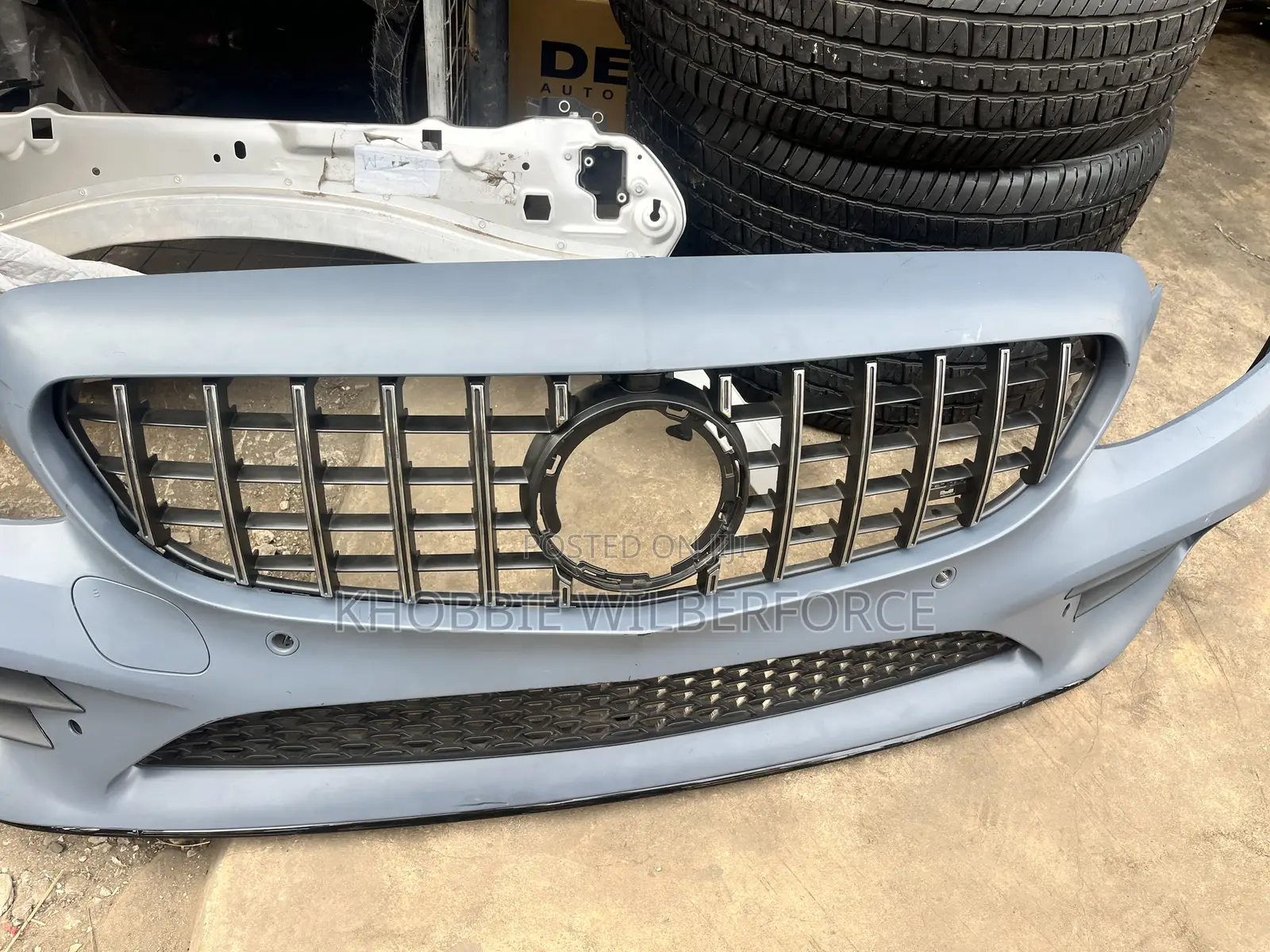 Mercedes Benz C300 Bumper Complete