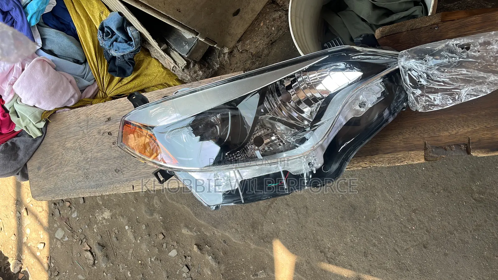 Toyota Corolla 2015 Head Light