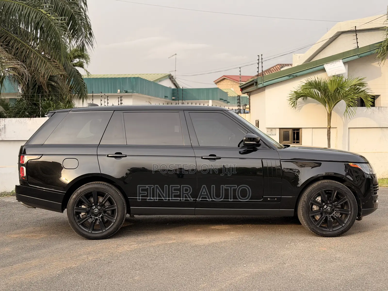 Land Rover Range Rover Vogue 2019 Black