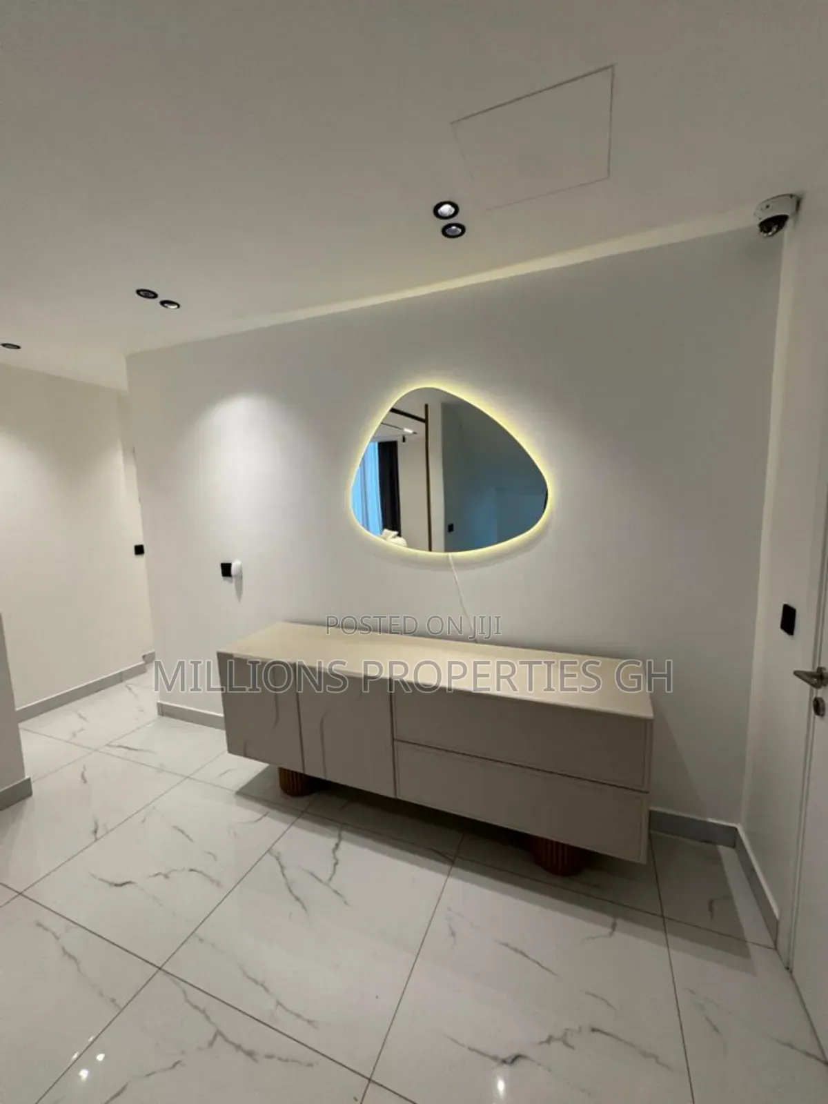 Furnished 5bdrm House in Millions Properties, Airport Residential Area