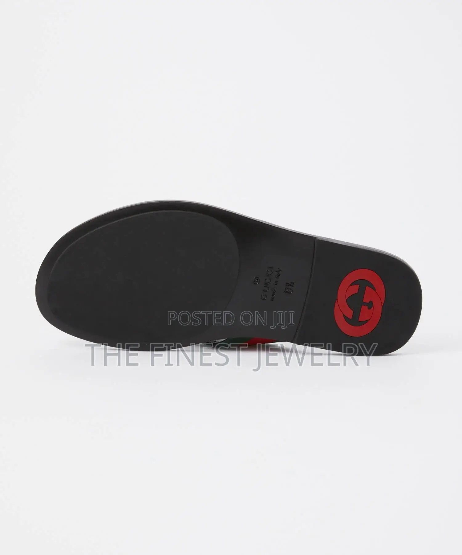 Gucci Men's Thong Sandals Featuring the Iconic Green and Red