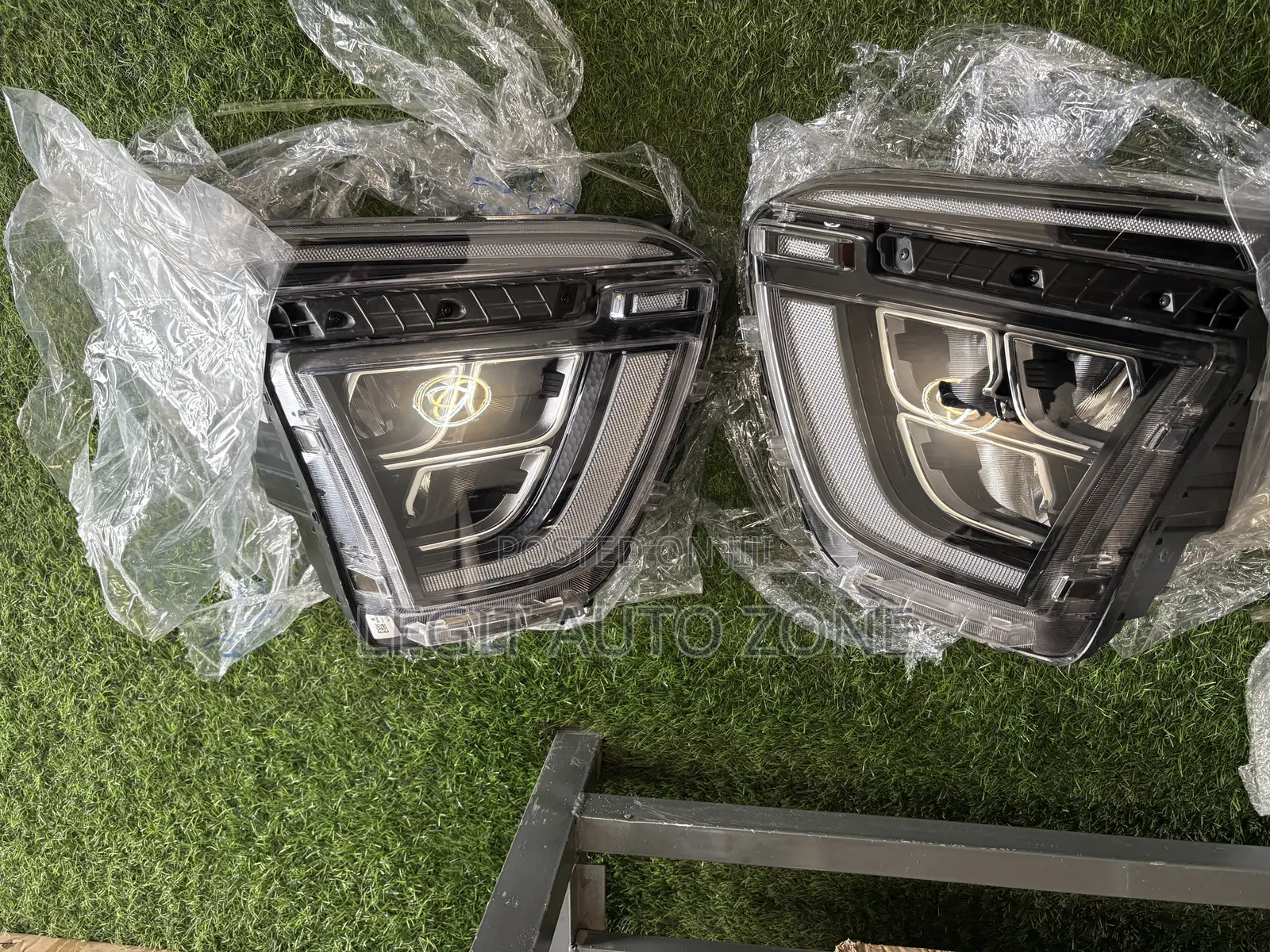 Hyundai Creta 2021,2022,2023, Headlight Available