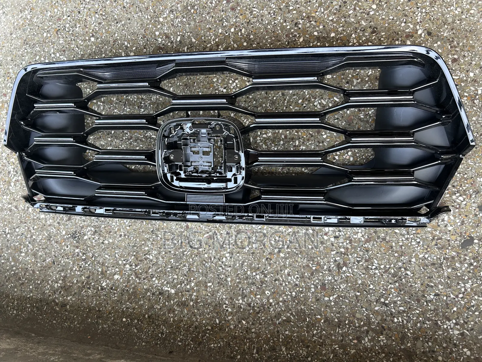 Honda Pilot 2024 Top Grille