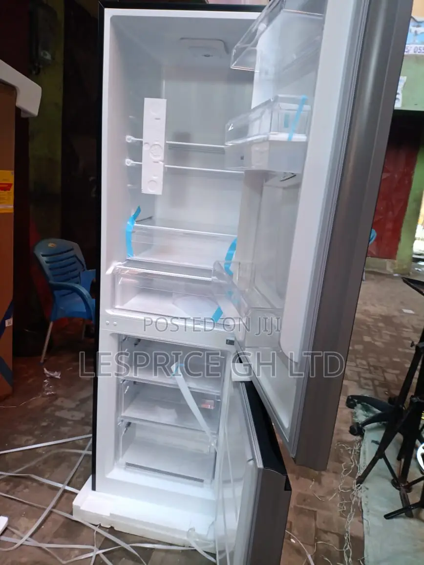 Pearl 251l Bottom Freezer + Dispenser Refrigerator