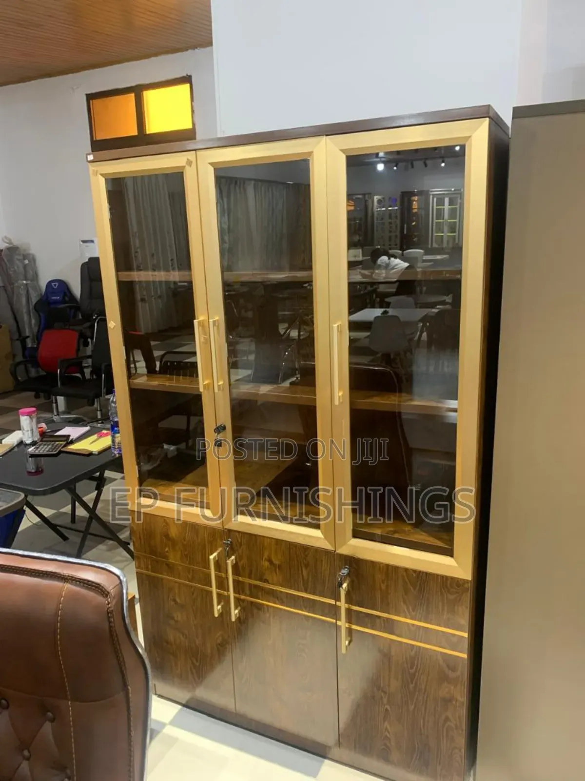 Office Shelve (3 Doors)