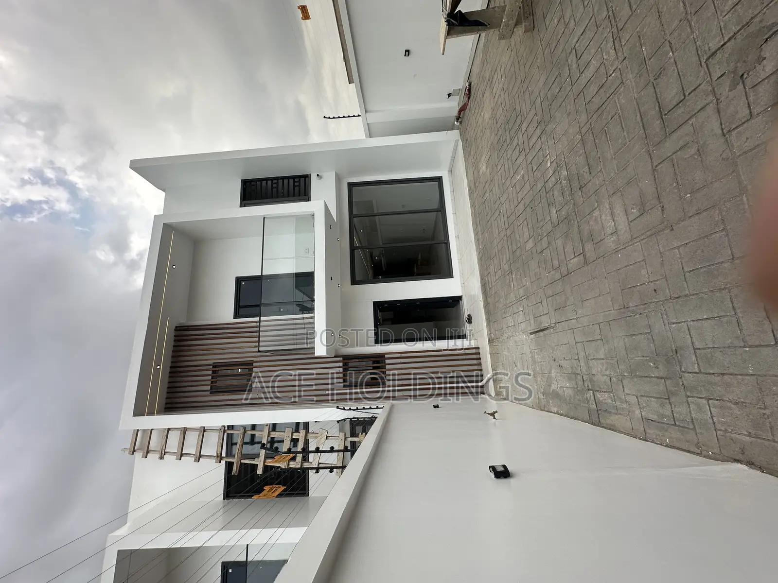 2bdrm Townhouse/Terrace in East Legon Hills for sale
