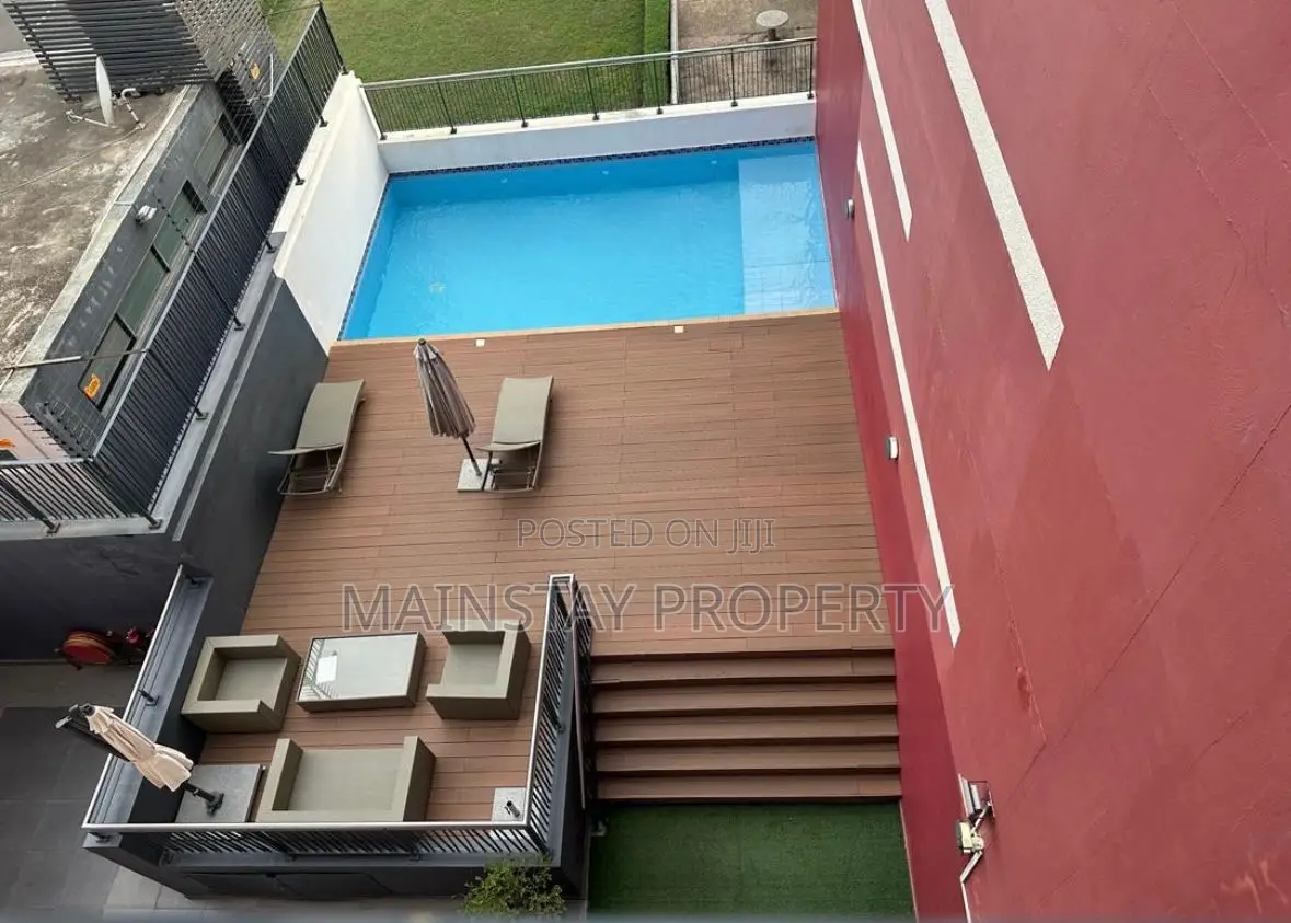 Furnished 4bdrm Apartment in Ridge for sale