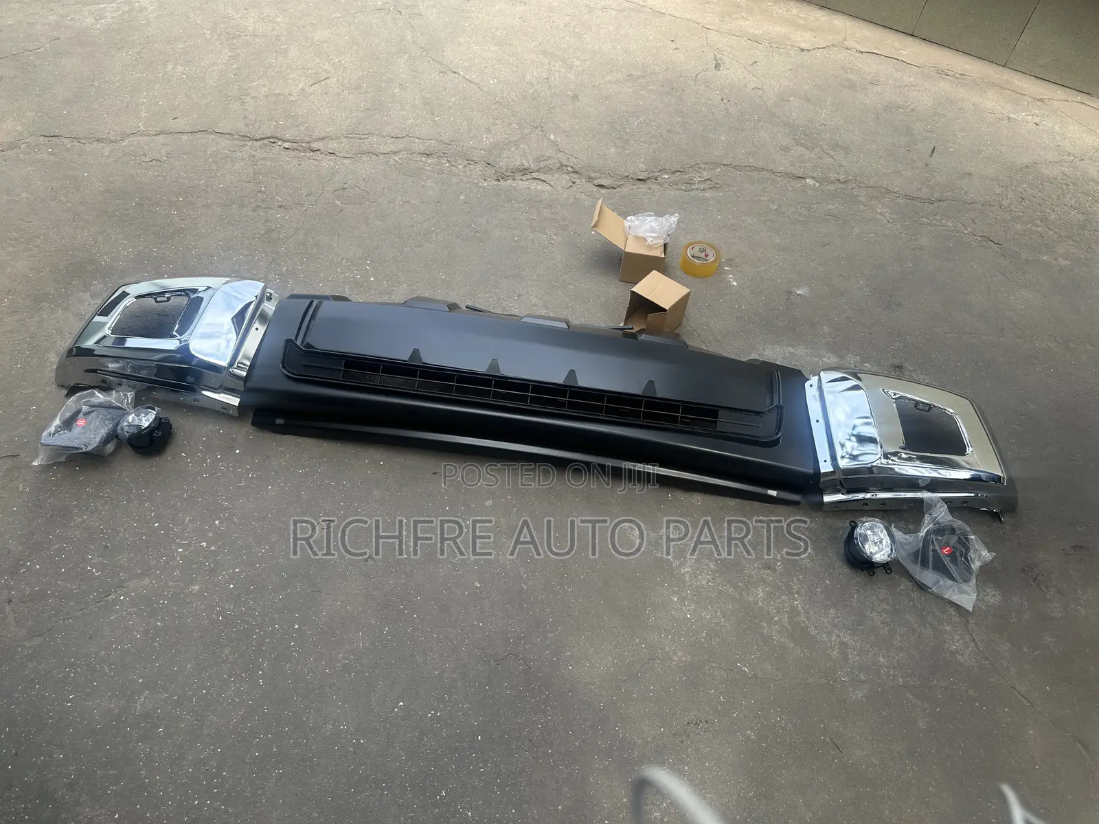 Toyota Tundra 2014 Complete Bumper