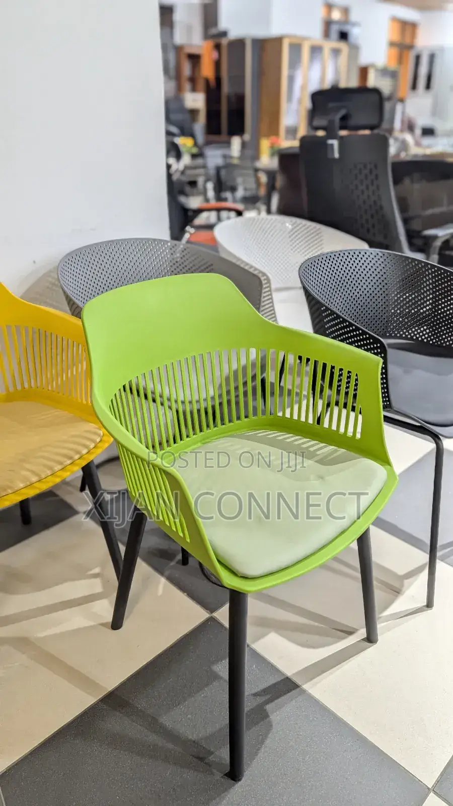 Modern Plastic Visitor Chair With Cushion – Office / Reception.