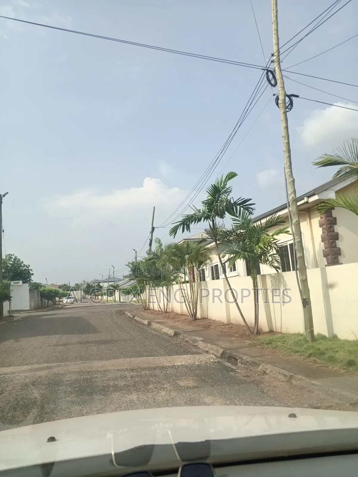 3bdrm Bungalow in Oyarifa for rent