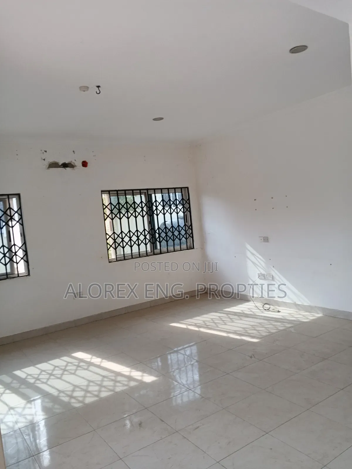 3bdrm Bungalow in Oyarifa for rent