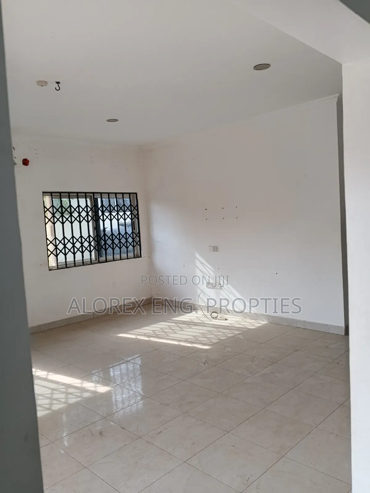 3bdrm Bungalow in Oyarifa for rent