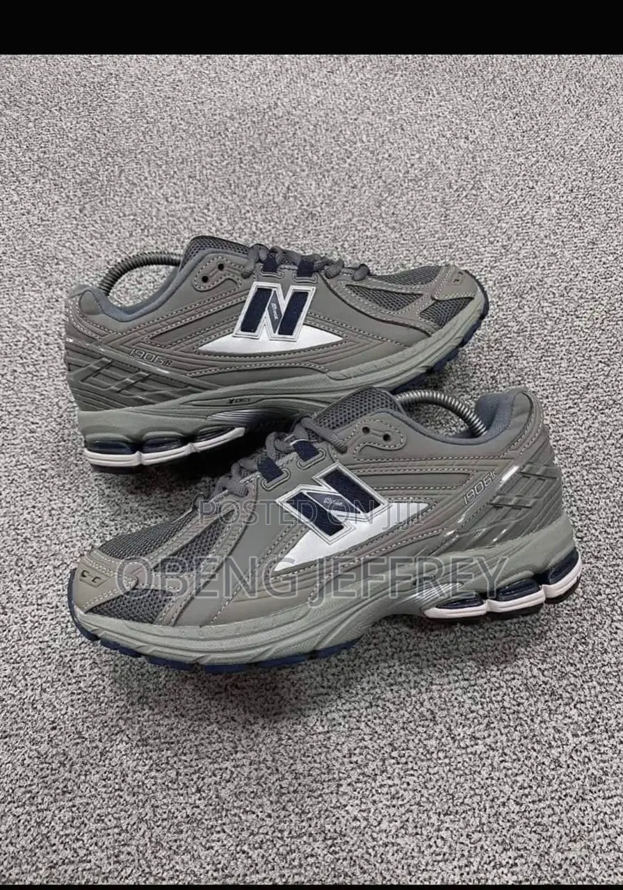 Original New Balance 1906 Castle Rock/Charcoal Gray