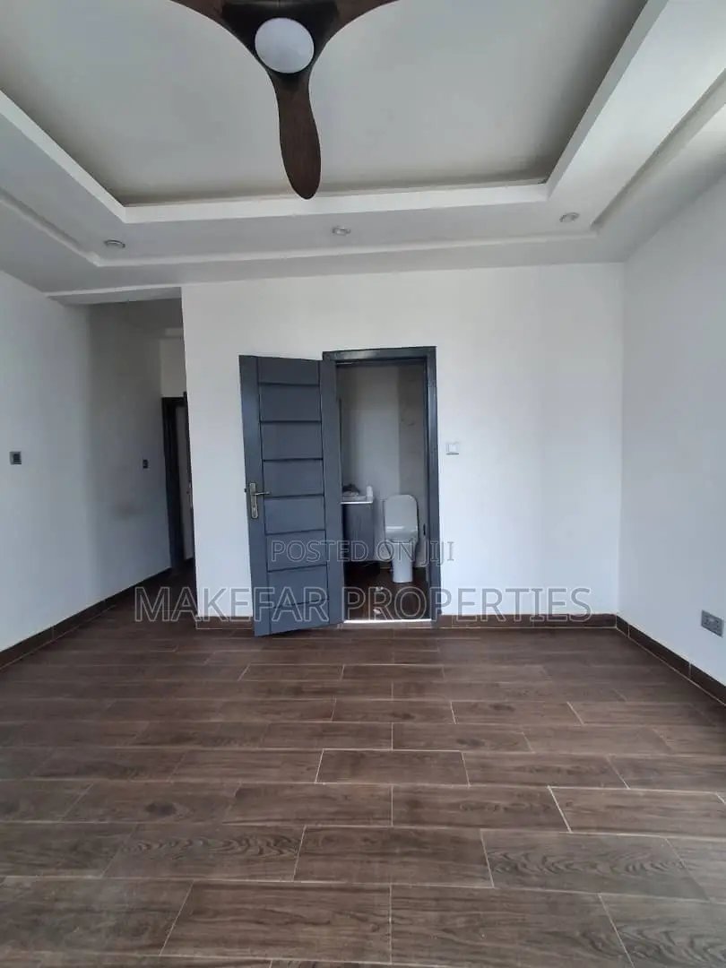 3bdrm House in School Junction for rent