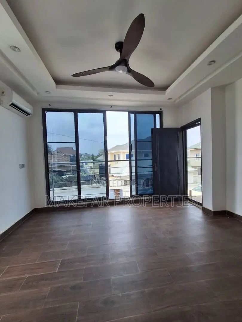 3bdrm House in School Junction for rent