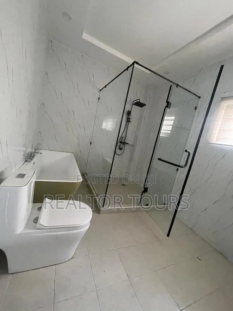 4bdrm House in East Legon for sale