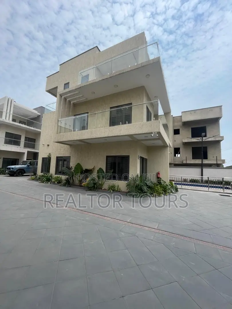 4bdrm House in East Legon for sale