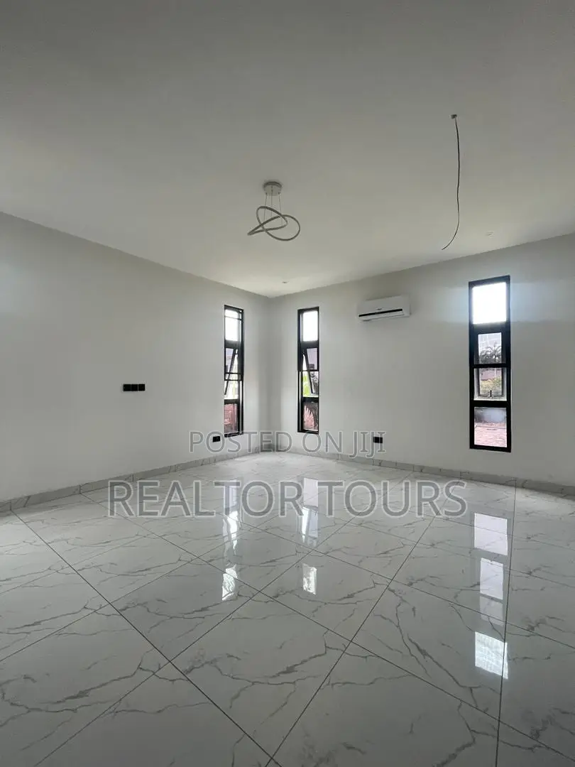 4bdrm House in East Legon for sale