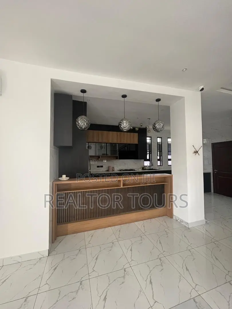 4bdrm House in East Legon for sale