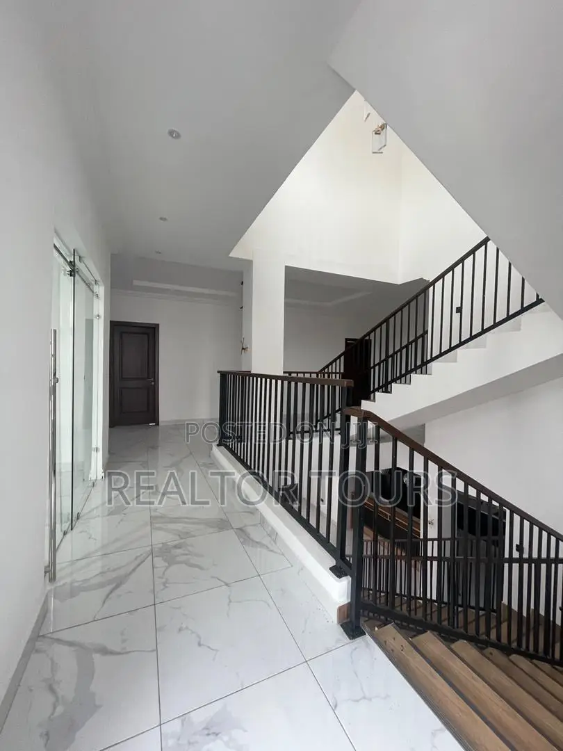4bdrm House in East Legon for sale