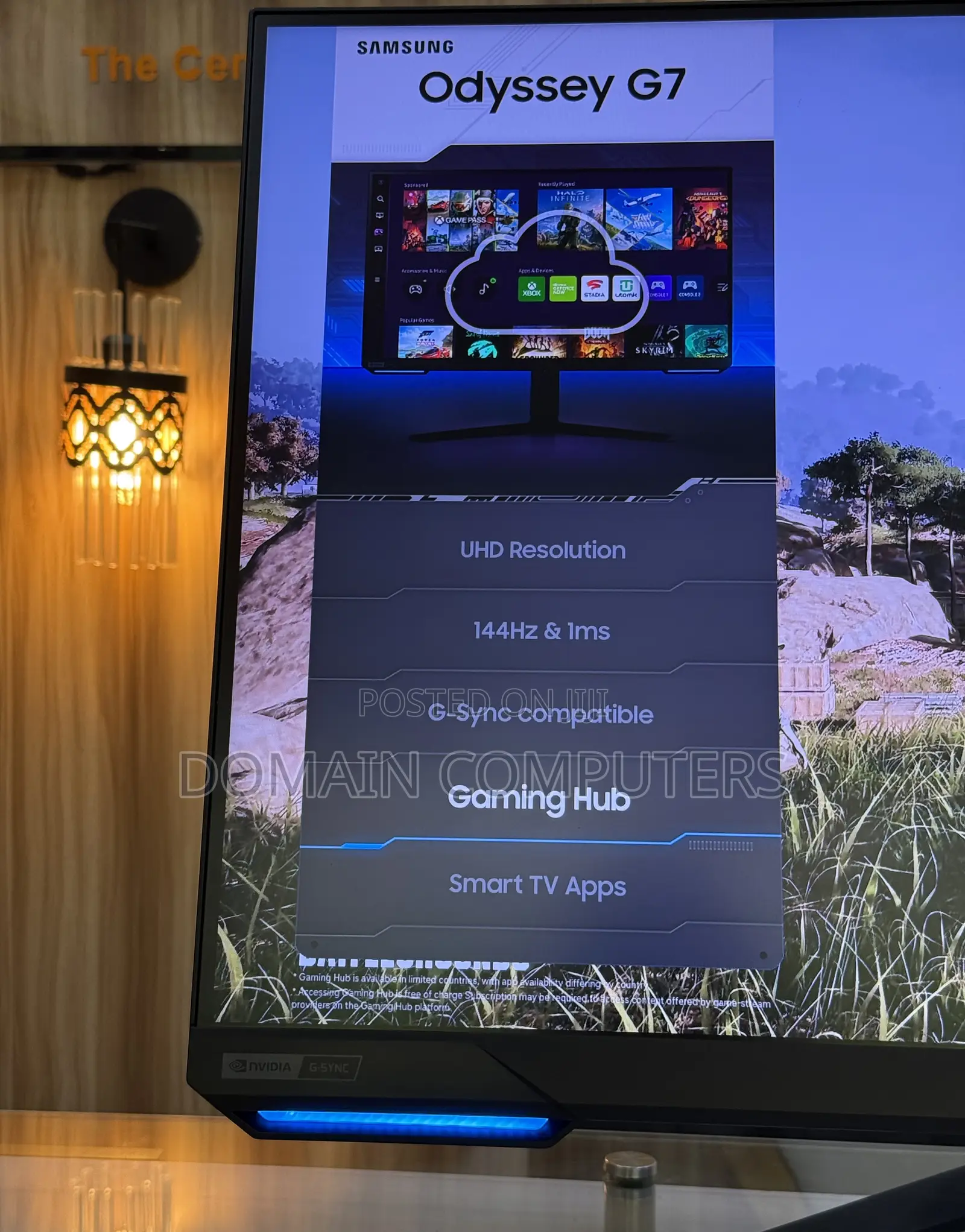 Samsung Odyssey G7 32 Inches 144hz RGB