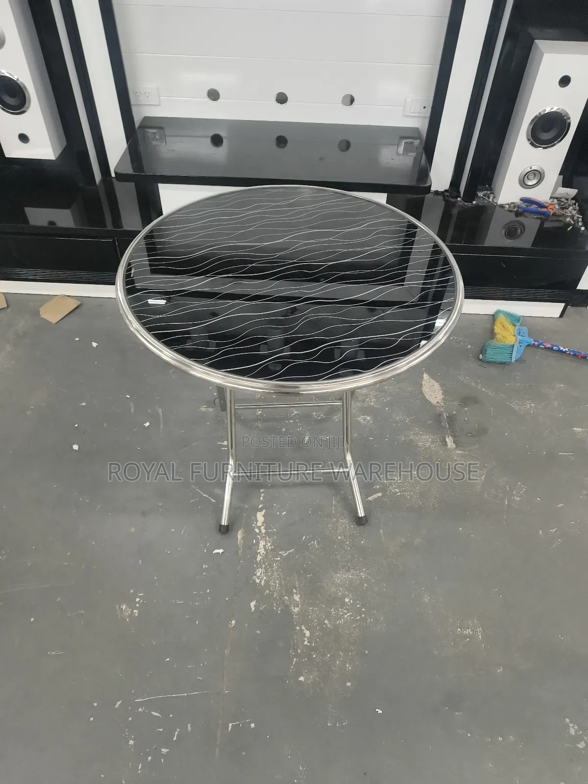Foldable Round Chair of 80cm Diameter