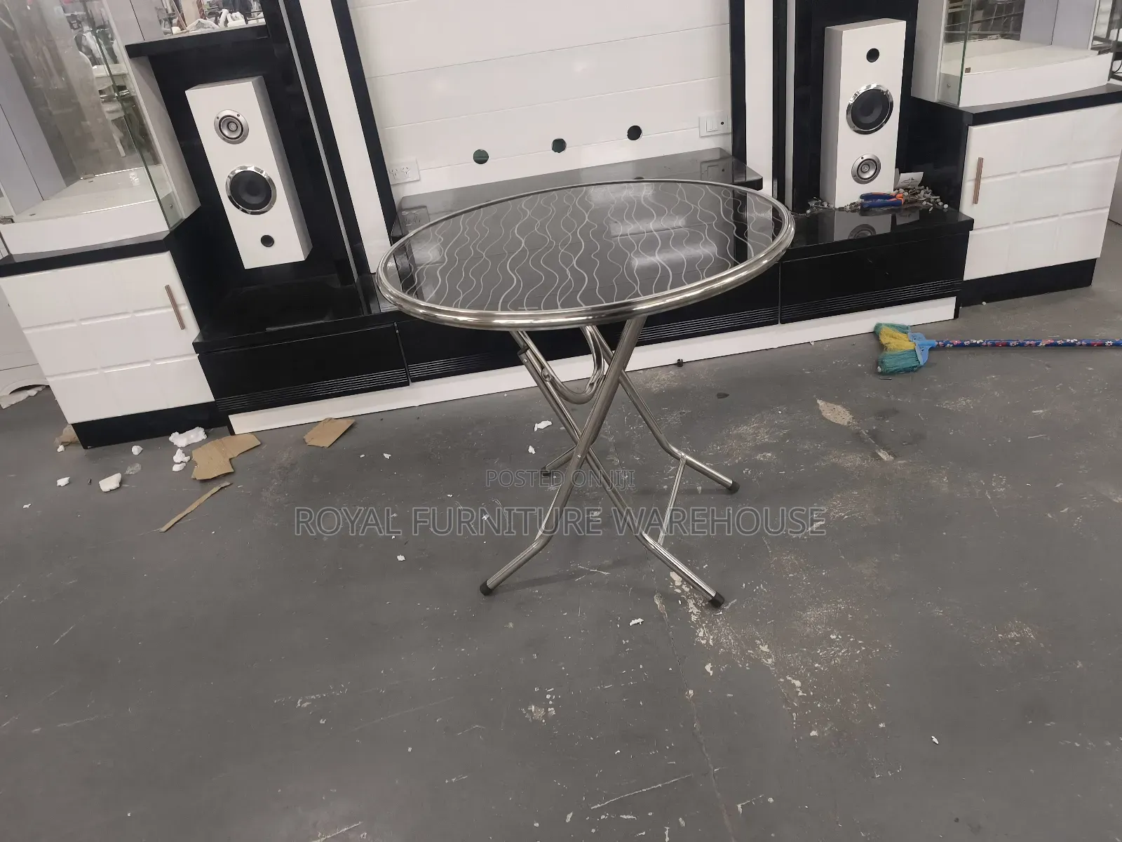 Foldable Round Chair of 80cm Diameter
