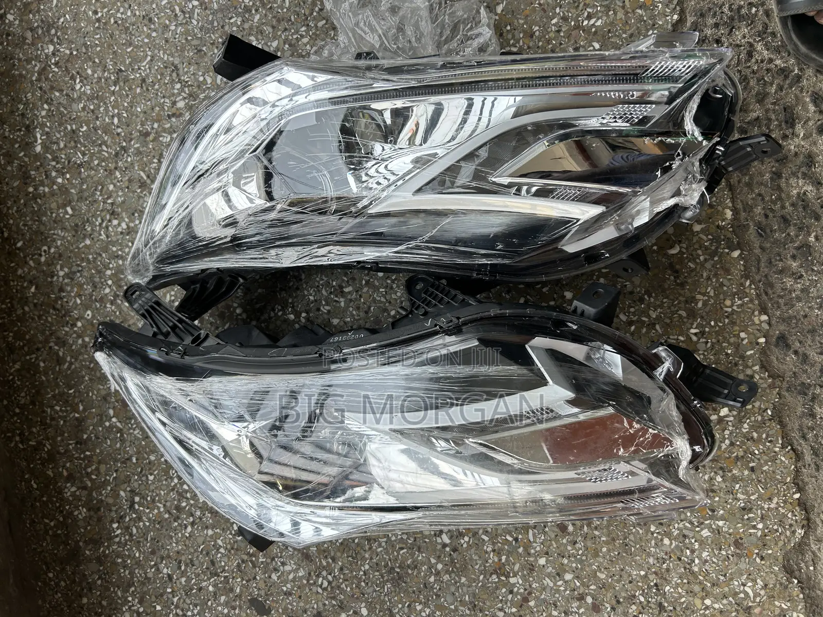 Mitsubishi Pajero 2018 Headlight Pair and All Kind of Parts