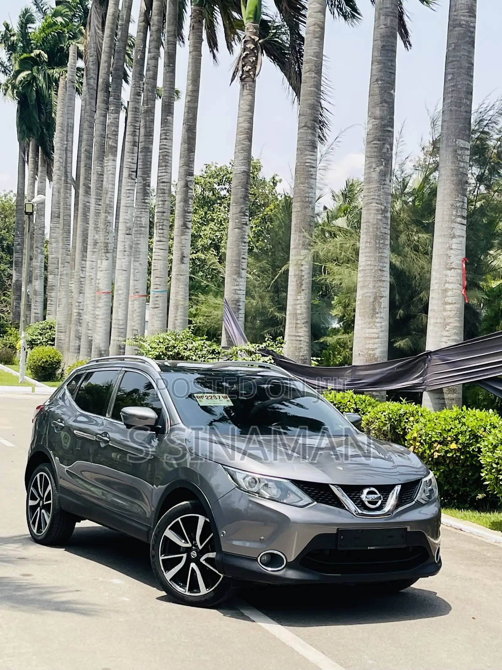 Nissan Qashqai 2015 Gray