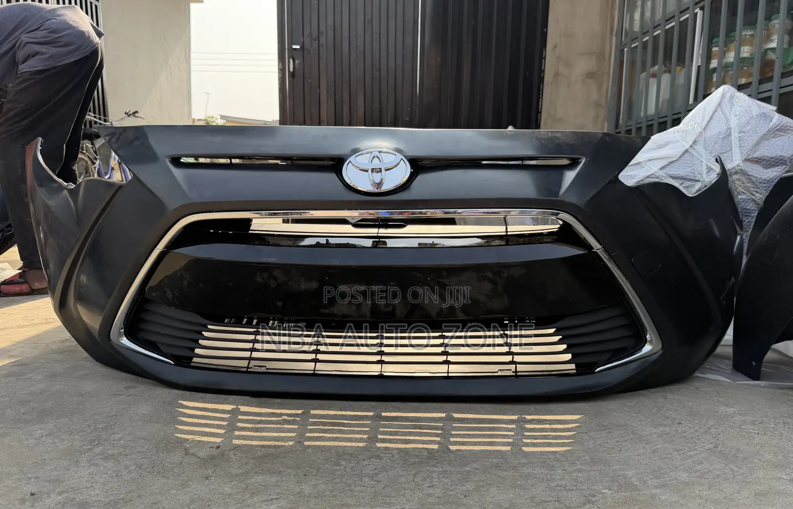 Toyota Yaris 2017-2018front Bumper Complete