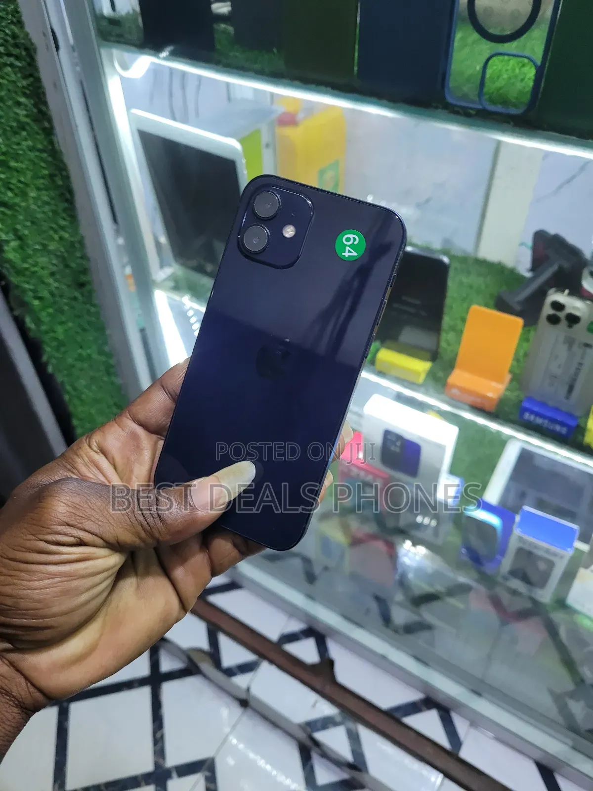 Apple iPhone 12 64 GB