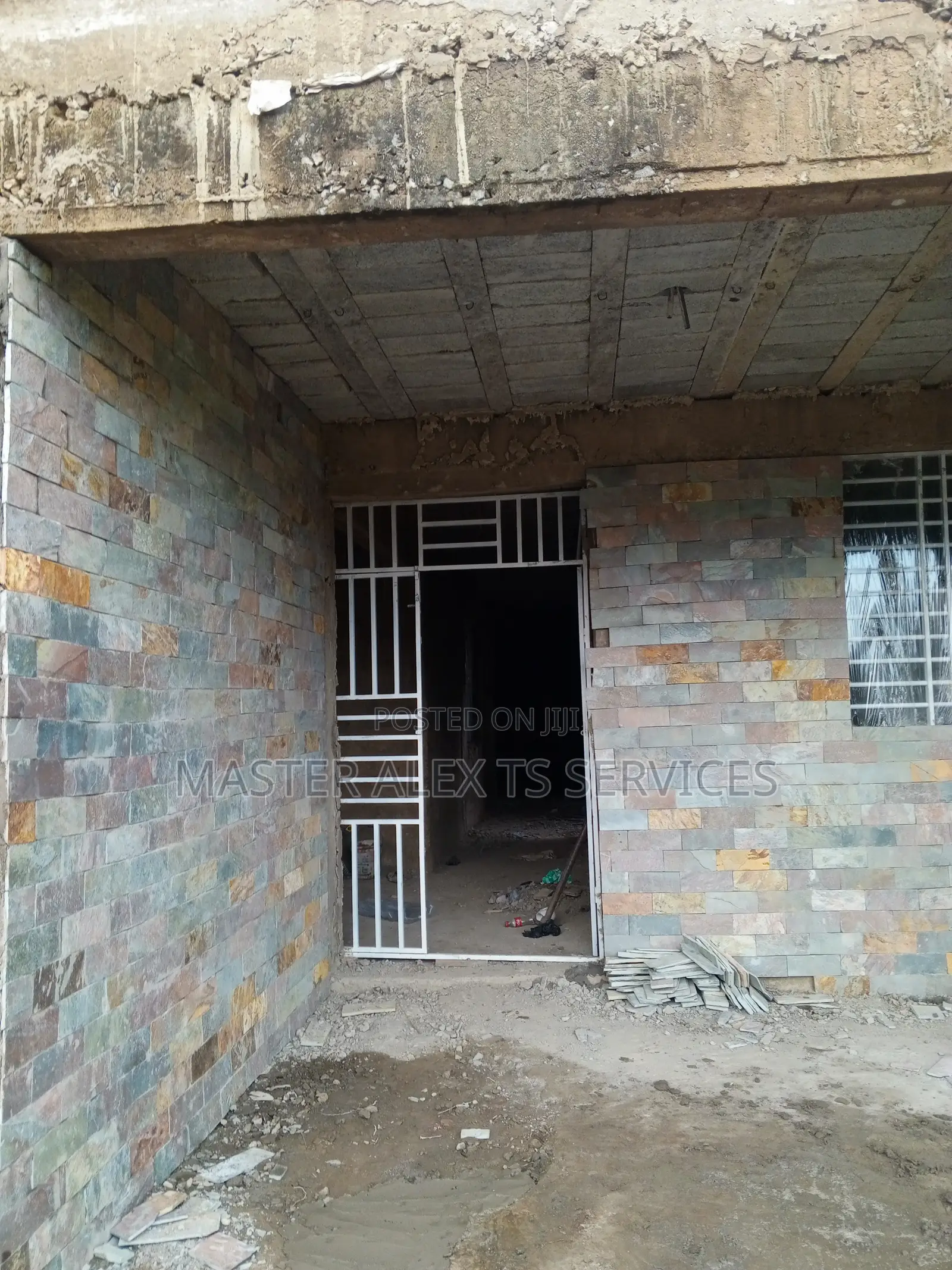 Mable Stones Contractoer