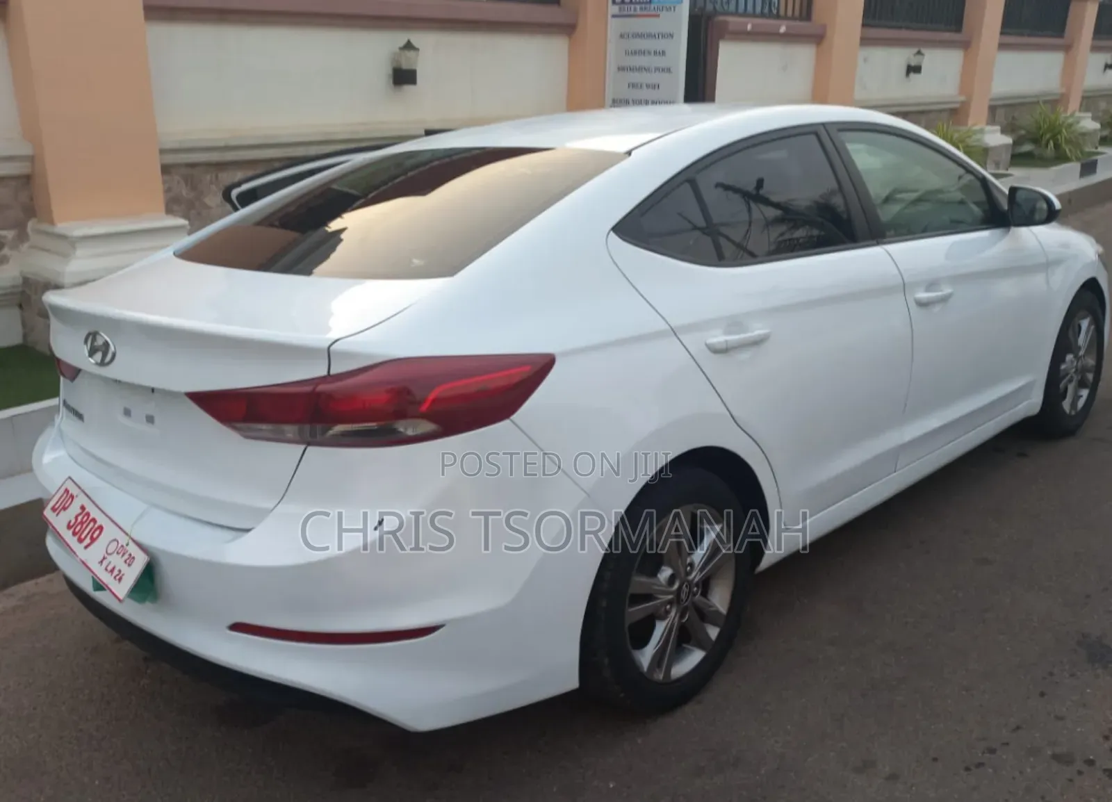 Hyundai Elantra Limited 2018 White