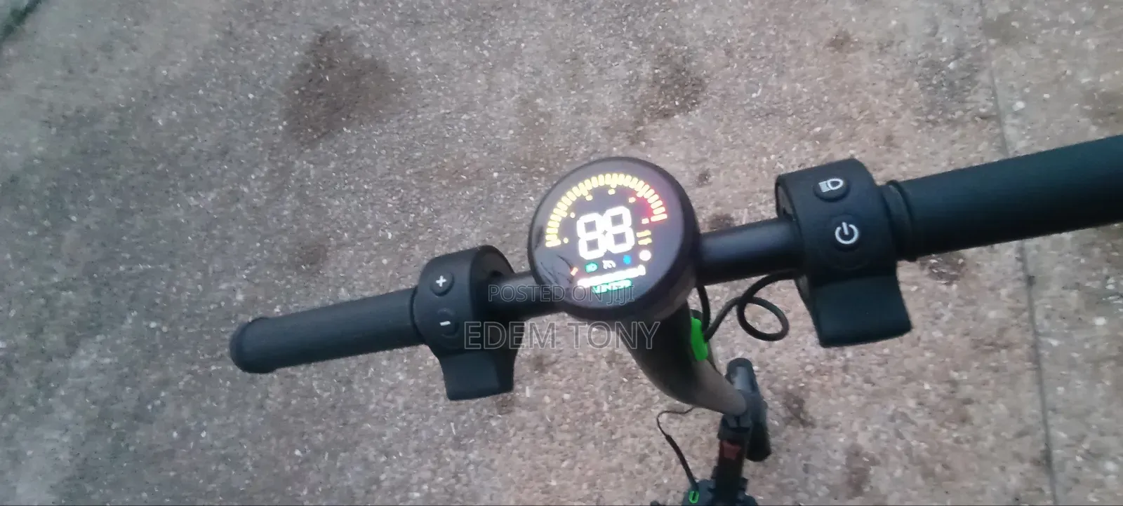 Trevi Velociptor Electric Scooter
